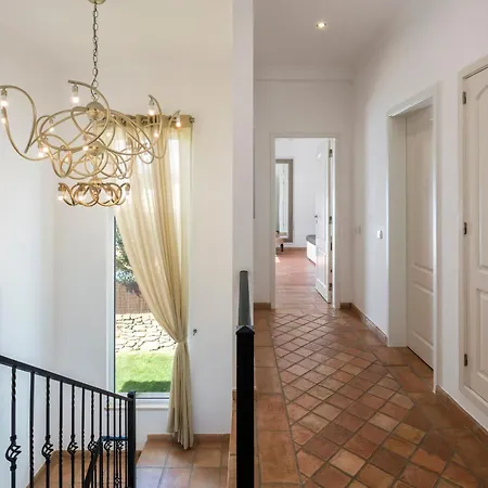 Luxury Tucci In By Lovelystay Villa *